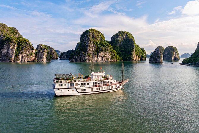 Bai Tu Long & Ha Long Bay 3-Day 2-Night Cruise from Hanoi - Key highlights at a glance