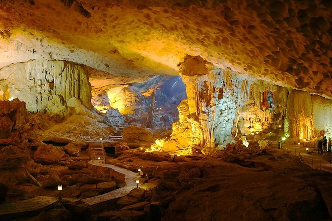 Ban Gioc Waterfall 2D1N From Hanoi Including Nguom Ngao Cave - The drive from Hanoi: long hours, real-country scenery