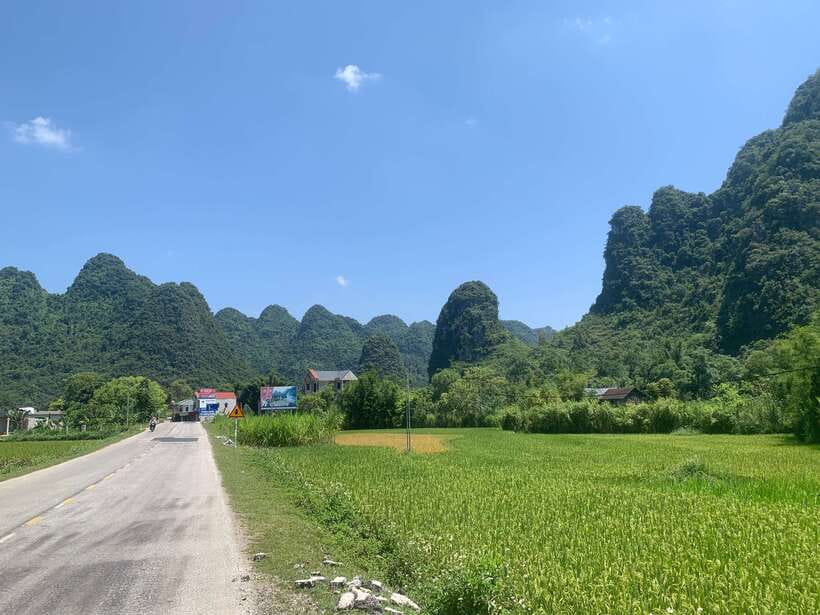 Ban Gioc Waterfall - God Eyes Mountain 1 Day By Car - Guides and small-group comfort: why the day feels organized