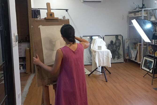 Beginner Painting & Drawing Class in Hanoi – Art Tutor Hanoi - The studio experience in a quiet Tây Hồ garden