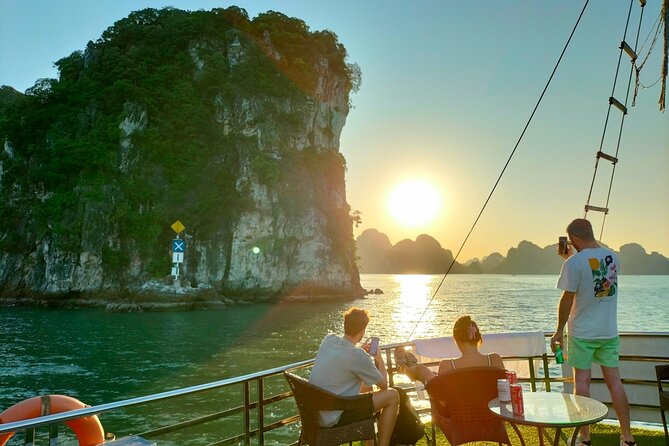 Best Price Halong Bay Full-Day Trip,Cave,Titop,Kayak By Transfer - Luon Cave: kayak or bamboo boat through the water cave