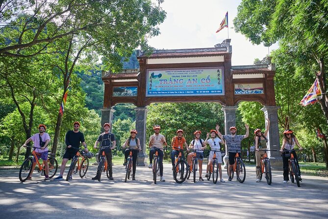 BEST RATE GUARANTEED 1 Day Trang An - Tam Coc - Mua Cave - Hoa Lu - Sampan Time in Trang An Grottoes: Scenic, Slow, and Very Photogenic