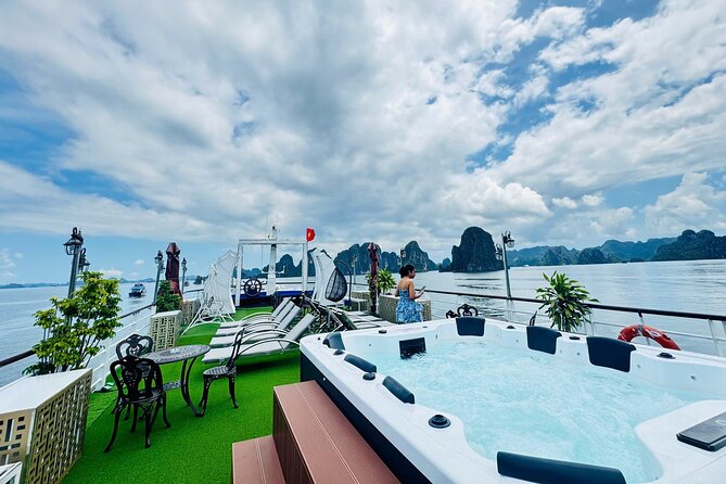 Best Value Ha Long bay 1 day - Lunch, kayak, swimming, transfer - Kayak Time in Hang Luon Cave (Or Choose the Bamboo Boat)