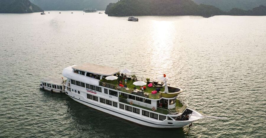 BestSeller - 2 Day 5-Star Overnight Cruise of Highest Safety - Why Lan Ha Bay and Halong Bay Work So Well Together