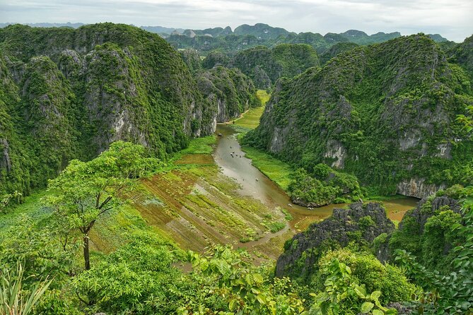 Boat and Bike Riding with Mua Cave in Ninh Binh Full Day Tour - How the full route works, from Hanoi pickup to Mua Cave steps