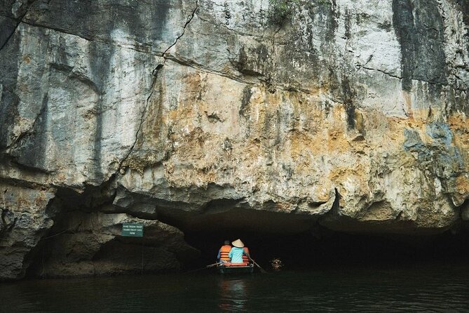 Boat and Bike Riding with Mua Cave in Ninh Binh Full Day Tour - Guide support: English speaking and the human touch