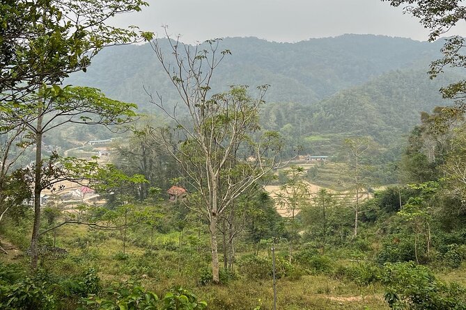 Cao Bang Easy Trekking Tours 2Days/1Night Ban Gioc Waterfall ET1 - Hanoi to Cao Bang: the overnight transfer that sets the pace