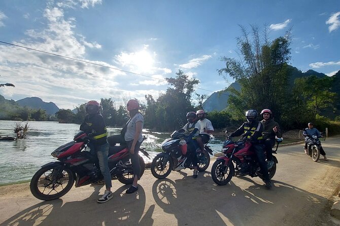 Cao Bang Loop Tour 3D2N by Motorbike, Car or Jeep - Ma Phuc Pass and Phia Thap Village: the culture stop that breaks up the driving