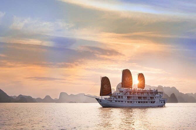 Carnival Cruise: Halong Luxury Cruise Day Trip -Swim, Kayak, Cave - Luon Cave by kayak or bamboo boat, the lagoon version of Halong Bay