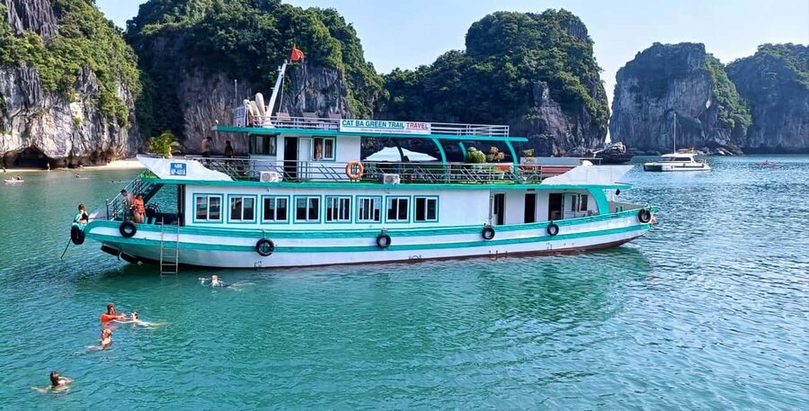 Cat Ba: 2-Day Lan Ha Bay Cruise with Plankton Excursion - Bat, Dark, and Bright Caves by kayak: what to expect and what can be limiting