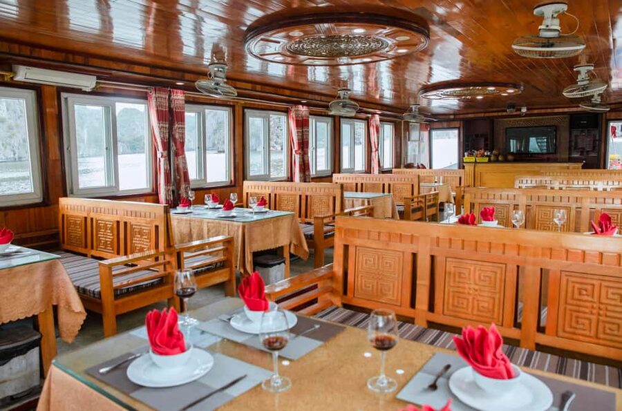 Cat Ba: 2-Day Lan Ha Bay Cruise with Plankton Excursion - Southern Lan Ha Bay, calm lagoons, and the less crowded feel