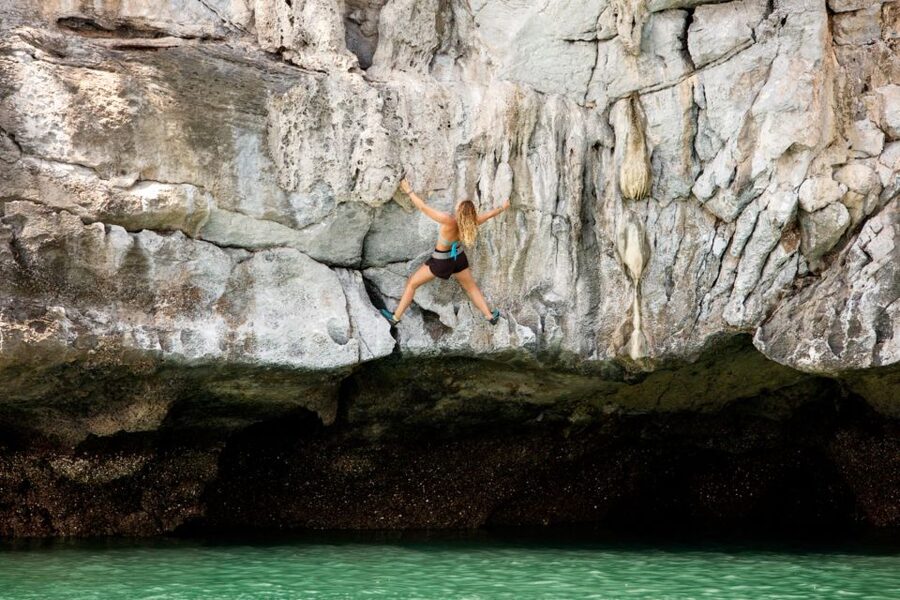 Cat Ba: Advanced Rock Climbing & Cliff Jumping Boat Tour - Morning vs Afternoon Timings, and Why Tides Can Change Everything