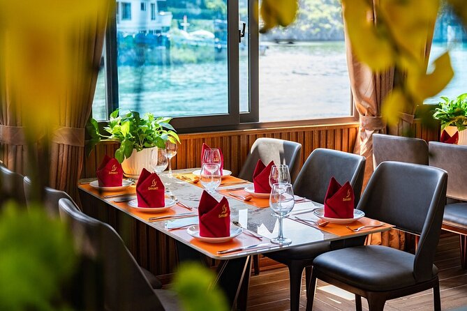 Cat Ba Island & Lan Ha Bay Luxury Cruise Day Trip with Lunch - Weather and timing: the one thing you cannot control