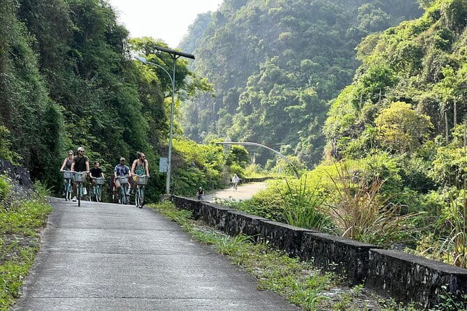 Cat Ba: Lan Ha Bay & Ha Long Bay Boat Trip, biking, kayakin,lunch - Ba Trai Dao Beaches: Swim and Snorkel Without the Big Crowds Feel