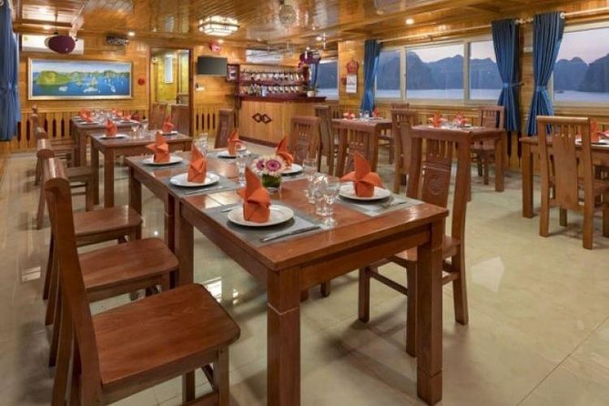 Catherine Cruise 2 Days/1 Night with 6 Star Cruise - Timing, group size, and why it changes the experience