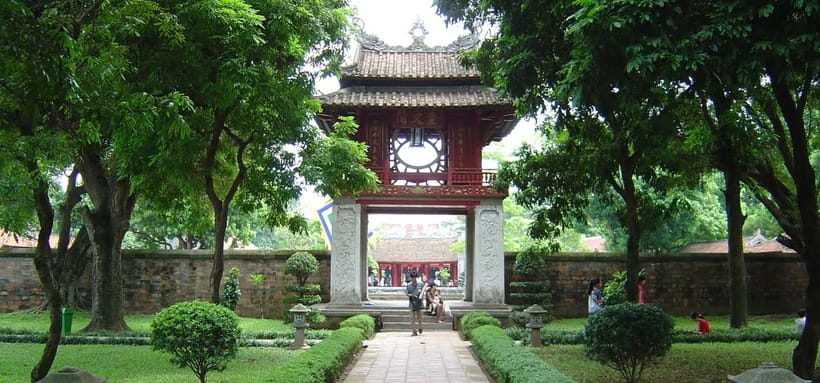 Combo Full-day Hanoi: Incense Village-City Tour-Train Street - West Lake to Temple of Literature to St Joseph Cathedral