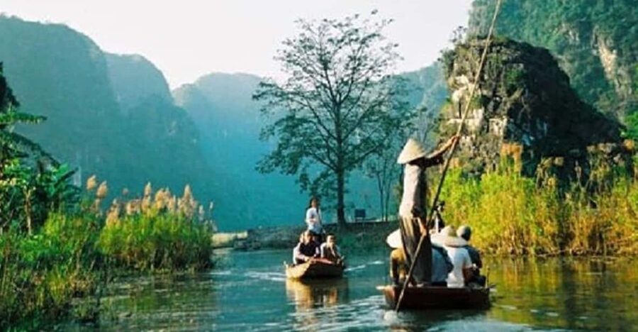CUC PHUONG NATIONAL PARK - VAN LONG DAI LY TOUR DAY TRIP - Van Long Nature Reserve by rowing boat: birds, primates, and real wetland calm