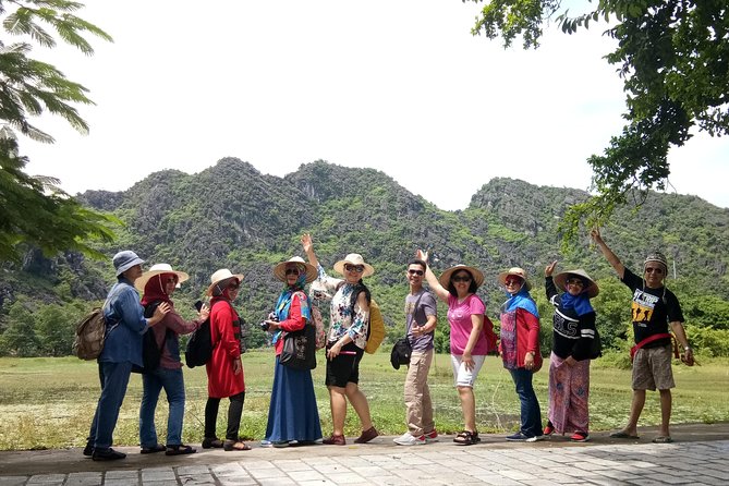 Day tours from Hanoi city (PRIVATE TOUR) - Thai Vi Temple in the paddy fields, plus a village wander