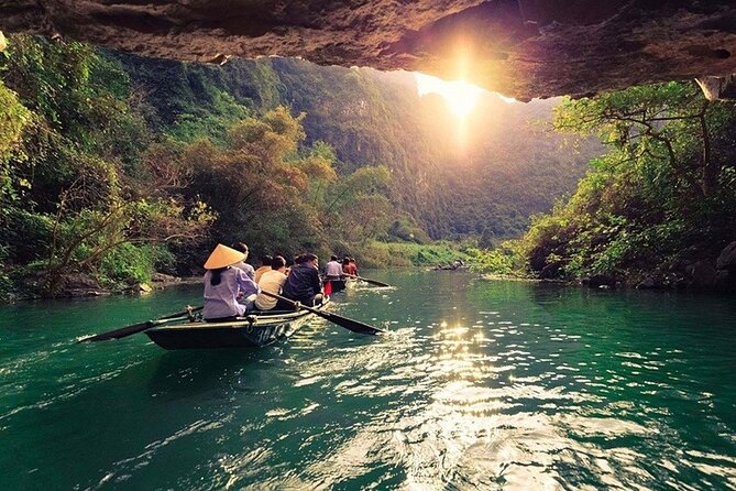 Discover Trang An Natural World Heritage, Bich Dong Pagoda, Cycling Day Tour - Lunch in Ninh Binh and the yin-yang idea behind the flavors