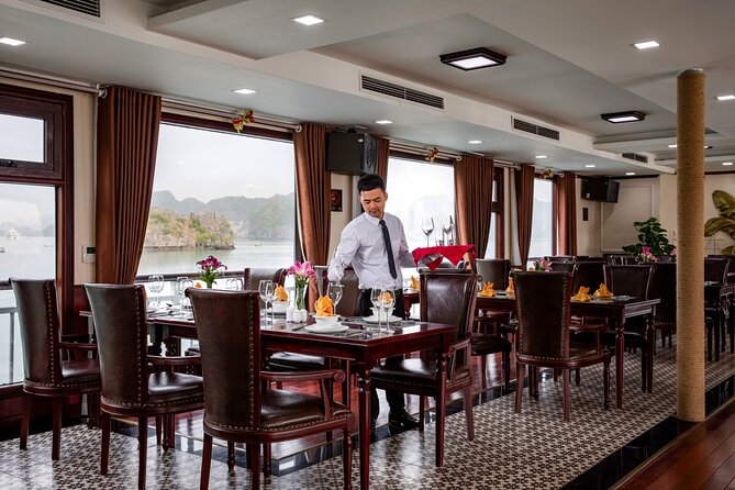 Dora Cruise - Luxury 5 Star Cruise in Halong Bay & Lan Ha Bay (2D1N) - Day 1 on the water: Lan Ha Bay highlights around Con Vit, Thumb, and Gia Luan