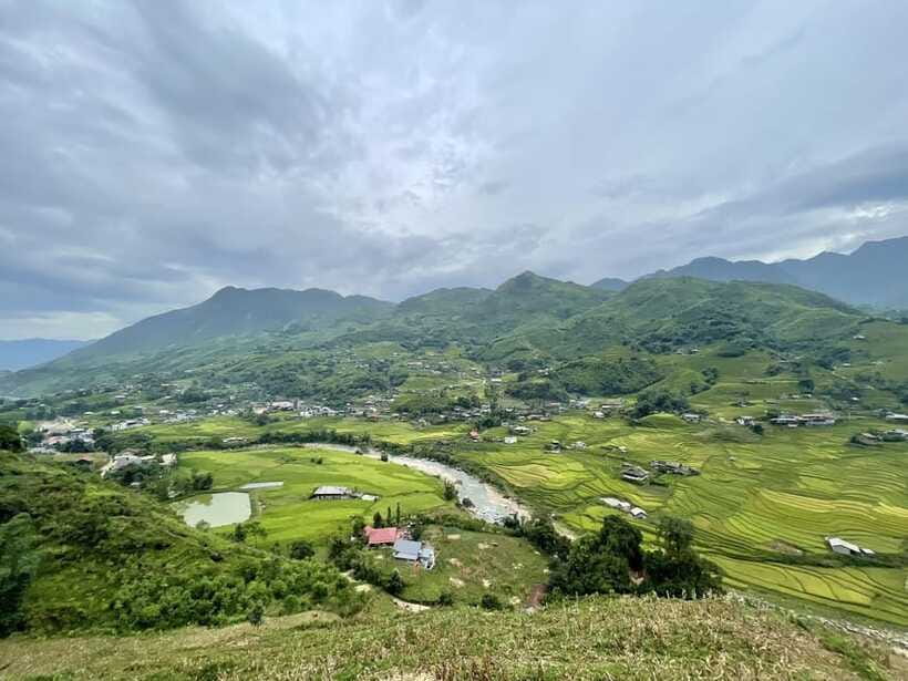 Easy Trek in Sapa mountain : Y Linh Ho - Lao Chai - Ta Van - The guide experience: English support and real cultural explanations