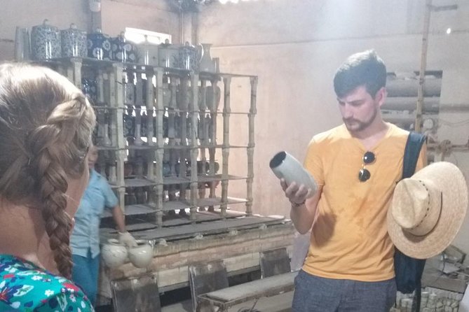Enjoy making pottery in Amazing Ancient Village! - Your pottery class: hand-making, painting, then the kiln