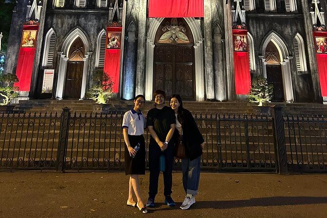 (Evening) HANOI CUSTOMIZED Walking Tour - Weekend night market: when 19:00 matters and how to enjoy it