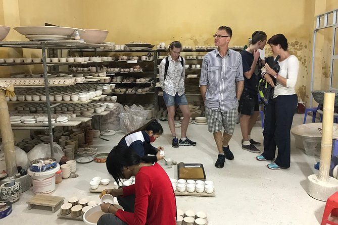 Explore Bat trang village & Ceramics factories with local guide - Getting there smoothly from Hanoi’s Old Quarter