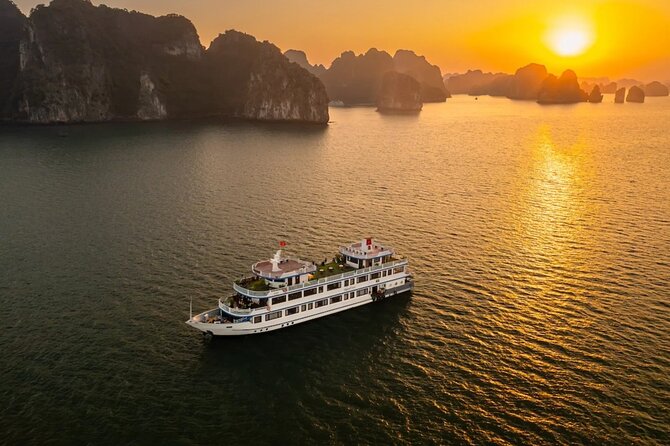 Explore Halong & Bai Tu Long Bay in 2 Days 1 Night from Hanoi - Included Onboard Culture: Cooking Class and Squid Fishing at Night