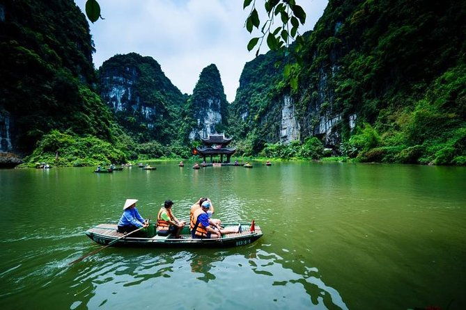 Explore Mai Chau - Pu Luong - Ninh Binh 4 Days / 3 Nights - Day 3: Trek to Kho Muong Village and Bat Cave, Plus Those Rice Terrace Views
