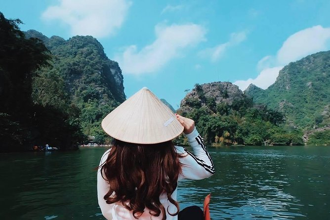 Exploring Bai Dinh Pagoda -Trang An -Mua Cave with Buffet Lunch 1 Day From Hanoi - The 500 steps to Lying Dragon Mountain, where the views repay you