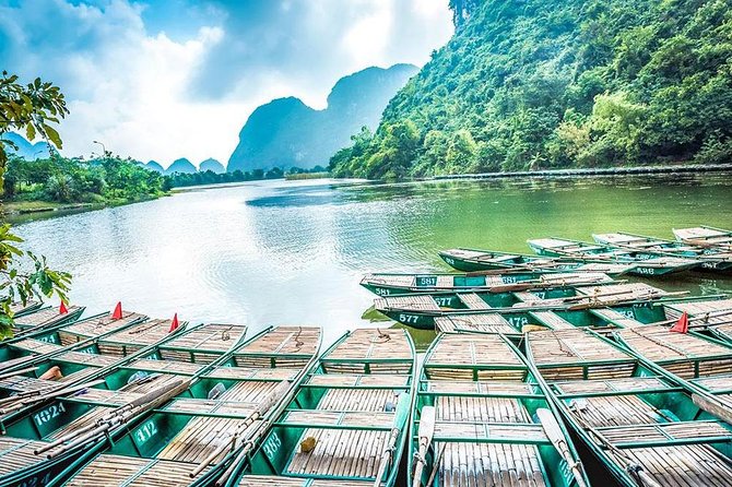 Exploring Bai Dinh Pagoda -Trang An -Mua Cave with Buffet Lunch 1 Day From Hanoi - Trang An by boat: cave chains and the in-land Ha Long Bay vibe