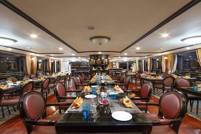 Exploring Halong Bay with 2-Day Cruise - Vietnamese Cooking Show and Gala Dinner: Food as a Main Event