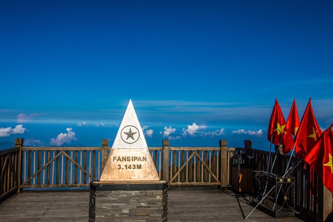 Fansipan Peak Conquest Private Day Tour - Stop 1 in the morning: Sapa to the cable car station (8:00 AM start)