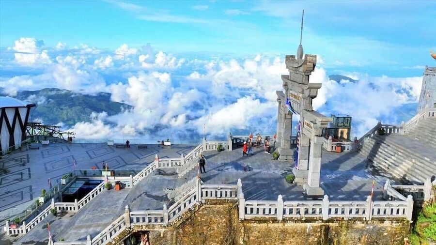 From Ha Noi: Sapa 2D1N Cat Cat and Lao Chai Ta Van& Fansipan - Lunch, Check-In, and Night Market Time in Sapa Town