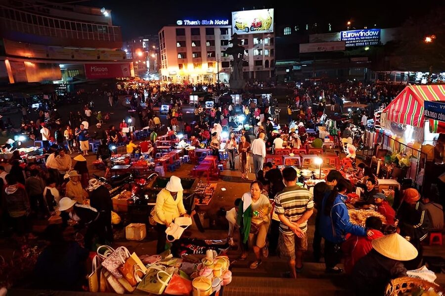 From Ha Noi: SAPA - FANSIPAN - CAT CAT VILLAGE 2 Day 1 Night - The Sleeping Bus and Arrival Window: Why It Matters