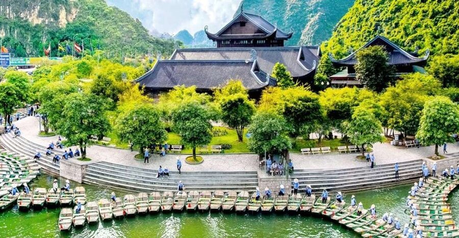 From Hanoi: 1 Day Tour to Trang An, Mua Cave and Ngoa Long - After the caves, you get real time to explore around Trang An