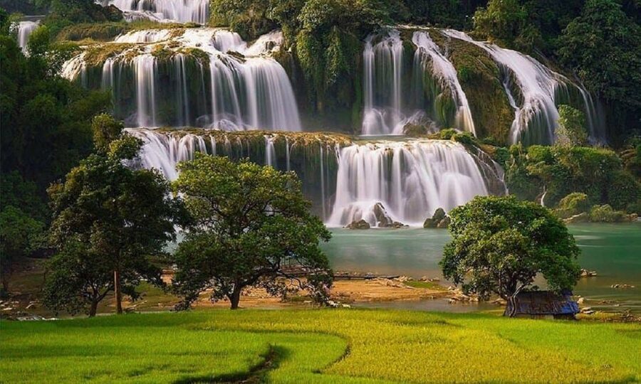 From Hanoi: 2-Day Ban Gioc Waterfall Tour - Ban Gioc Waterfall, Vietnam and China on the same view