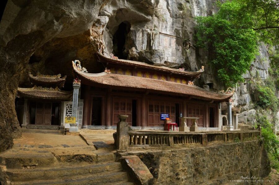 From Hanoi: 2-Day Ninh Binh & Ha Long Bay Sightseeing Tour - Mua Caves viewpoint: 500 steps for a reason