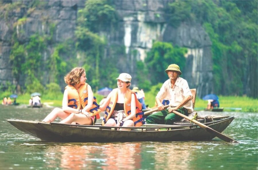 From Hanoi: 2-Day Ninh Binh & Ha Long Bay Sightseeing Tour - Sunset party on the boat: red wine, cake, fruit, and a slower pace