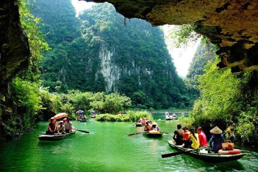 From Hanoi: 2-Day Ninh Binh & Ha Long Bay Sightseeing Tour - Practical logistics: pickups, what to bring, and the no-plastic rule