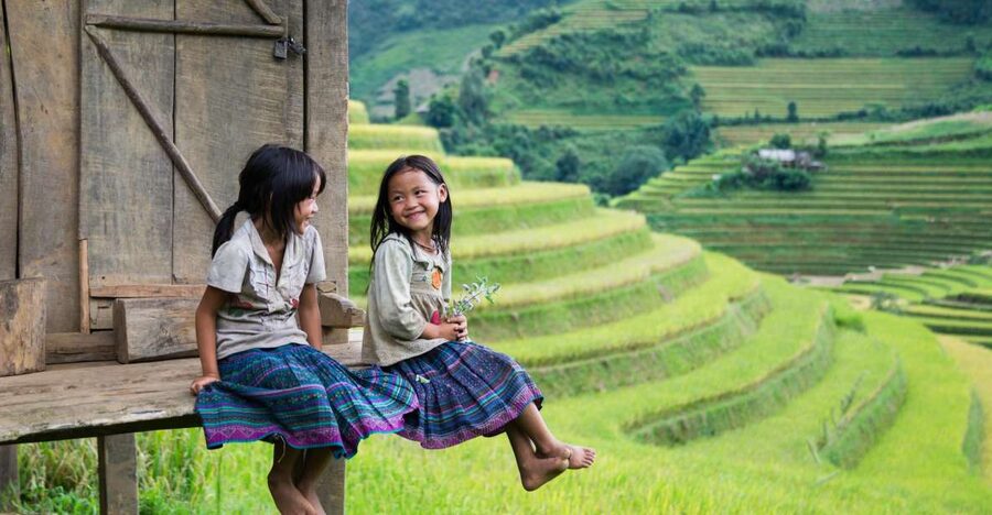 From Hanoi: 2-Day Sapa Cultural Exchange Tour with Homestay - Day 1 in Sapa: Y Linh Lo, rice terraces, and reaching Ta Van