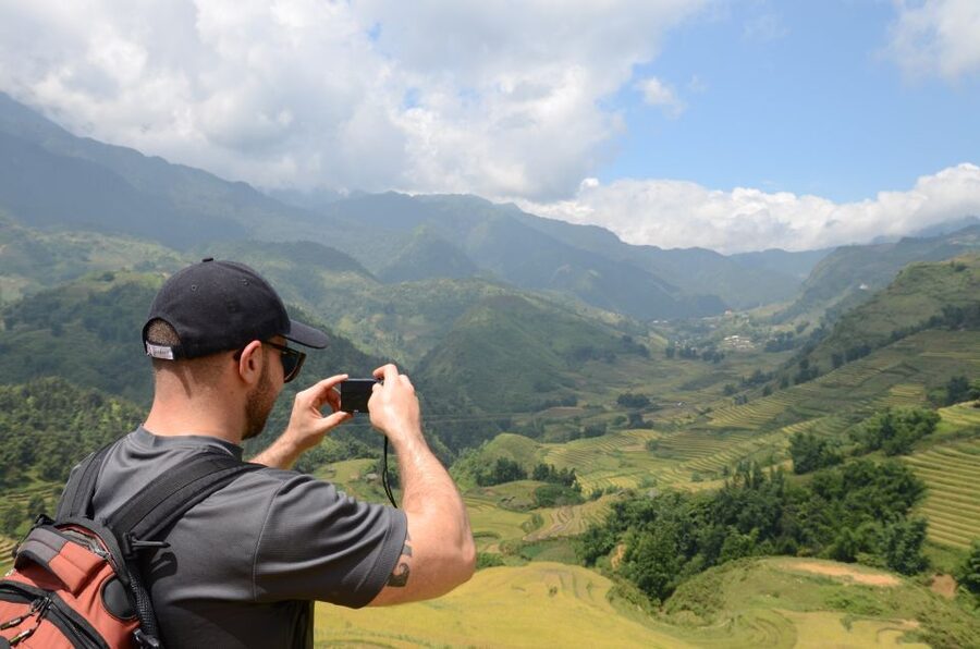 From Hanoi: 2-Day Sapa Limo Bus Tour & Fansipan Peak Visit - The Rest of Day 1: Dinner Back at the Hotel and One Real-World Note