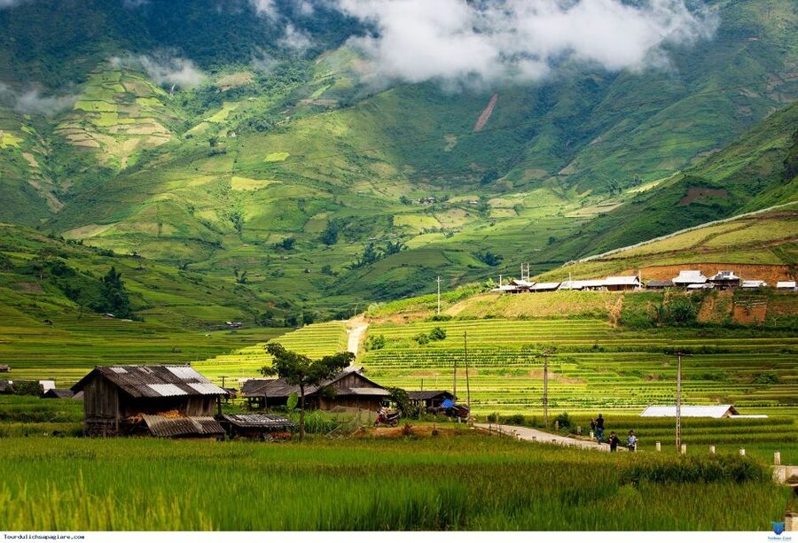 From Hanoi: 2-Day Sapa Trekking Trip with Homestay & Meals - Day 1 Hike Through Lao Chai and Ta Van, With Terraces and a Waterfall Break