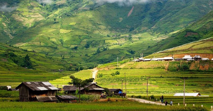 From Hanoi: 2-Day Sapa Trekking Trip with Homestay & Meals - Hanoi to Sapa: The Early Pickup and Sleeper Bus Trade-Off