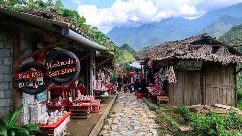 From Hanoi: 2-Days Sapa Trek Lao Chai/Cat Cat, Fansipan Peak - Cat Cat Village Trek: Black Hmong Houses and the Waterfall Stop