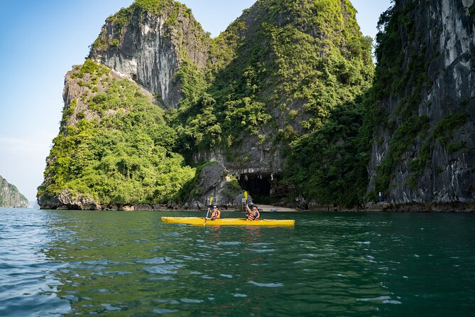From Hanoi: 2D1N Ha Long Bay Deluxe Cruise with Bus Limousine - Who Should Book This Cruise