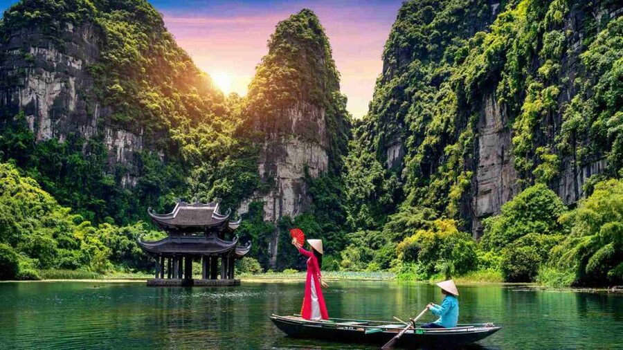 From Hanoi: 3-Day Luxury Tour Ninh Binh & Ha Long Bay Cruise - Lotus Hotel Night in Ninh Binh: Downtime Matters