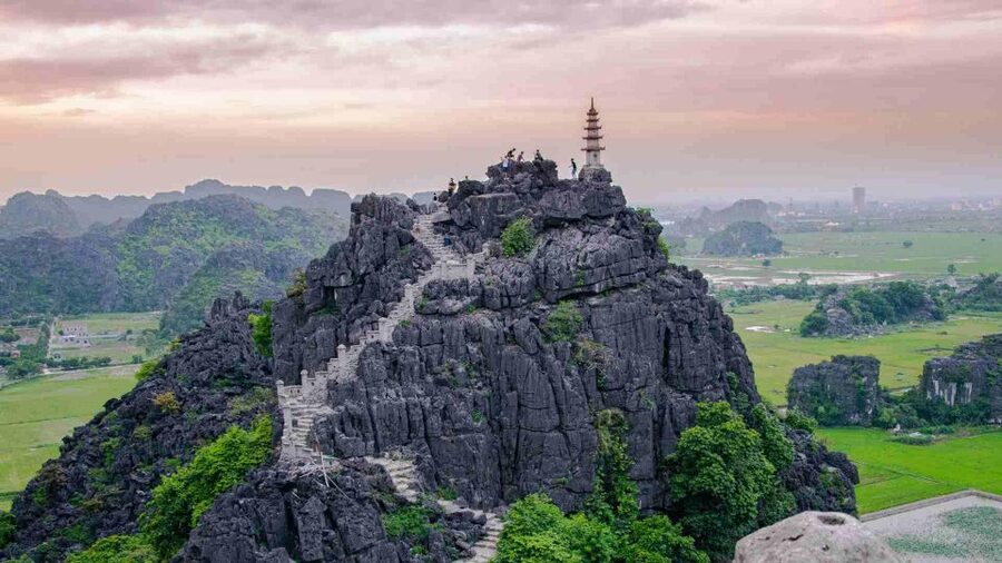 From Hanoi: 3-Day Luxury Tour Ninh Binh & Ha Long Bay Cruise - Meals and Drinks: What You Get, What You Pay For, and How to Plan