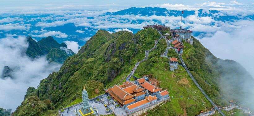 From Hanoi: 3-Day Sapa Tour with Cat Cat, Ta Van & Fansipan - Day 2: The Muong Hoa Stream Trek, Lao Chai and Ta Van Ethnic Villages